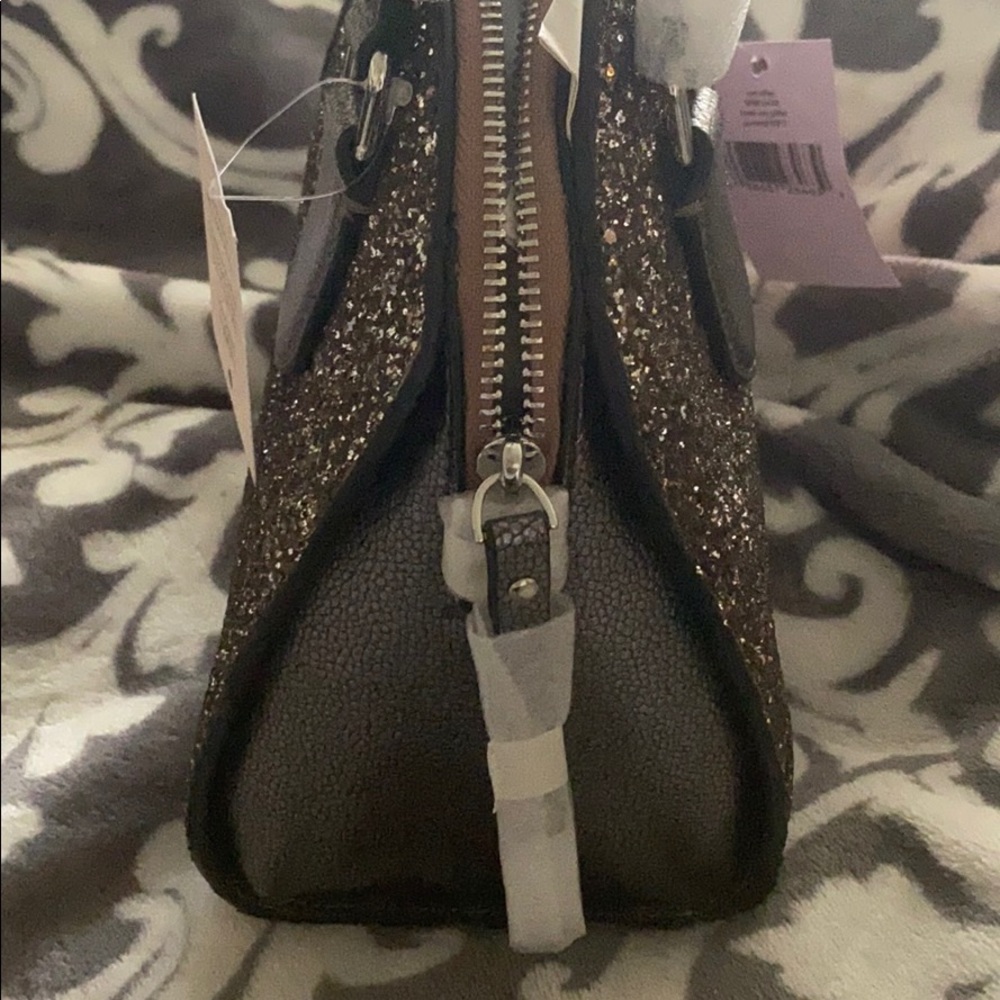Purse - Picture 5 of 6